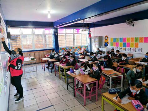 De Las Escuelas En Jalisco Regresaron A Clases