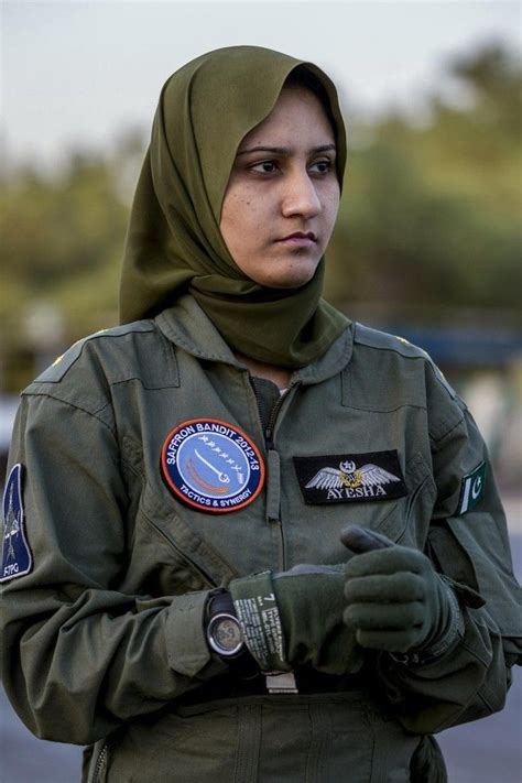 Pak Fighter Pilot Wins Battle Of Sexes Army Women Fighter Pilot