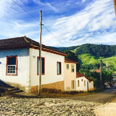 Casa Colonial Em S O Jos Das Tr S Ilhas Mg Casa Colonial