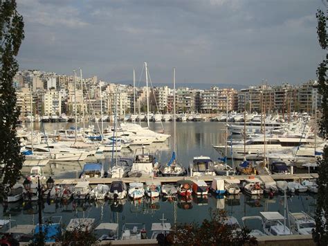 Bay Of Zea Pasalimani Piraeus City Greece Photo From Passalimani