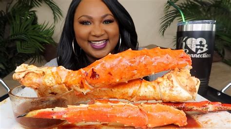 Giant King Crab Legs Seafood Boil Mukbang Youtube