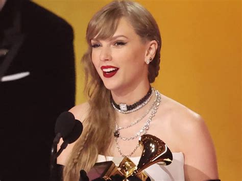 Why Should She Fans Defend Taylor Swift For Excluding Travis Kelce From Her Grammy