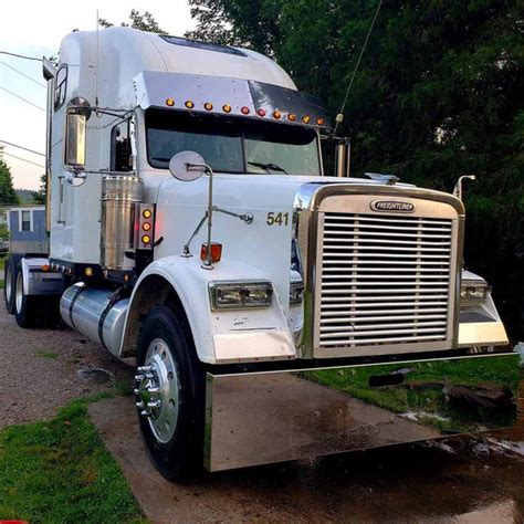 Freightliner Classic And Cabover Boxed End Bumper By Valley Chrome Raney S Truck Parts