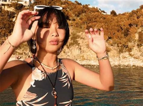 Jade Hallyday Parfaite En Bikini Elle Joue Les Sir Nes Sous Le Soleil De Saint Barth Public