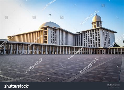 Istiqlal Mosque: Over 2,209 Royalty-Free Licensable Stock Photos ...