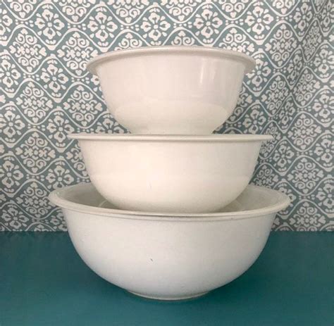 Vintage Pyrex White Clear Bottom Bowls Set Of Retro