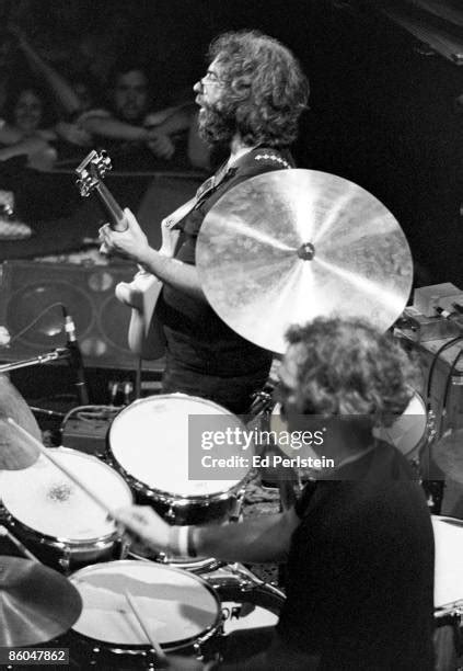 Grateful Dead 1977 Photos And Premium High Res Pictures Getty Images