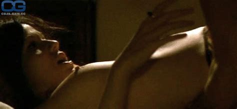 Samantha Mathis Nude Pictures Photos Playboy Naked Topless Fappening