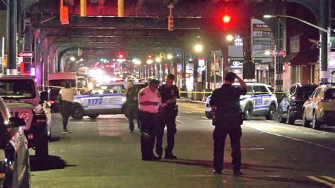 Nyc Crime Man Struck And Critically Injured By Hit And Run Driver In Elmhurst Queens Abc7