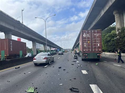 國道1號內湖段3車連環撞 7旬女駕駛傷重不治 社會 自由時報電子報