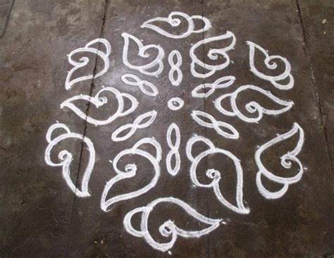 5 Beautiful 13 Dots Rangoli Designs with Images | Styles At Life