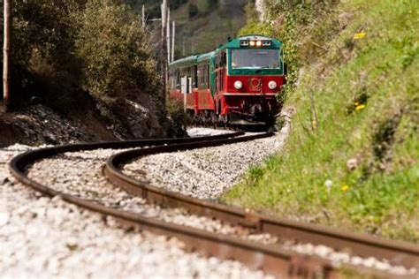 Tren El Expreso De La Robla Pasado Minero