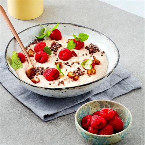 Buchweizen Mandel Porridge Mit Himbeeren Rezept Essen Und Trinken