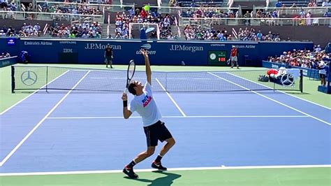 Roger Federer Serving