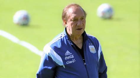 Cumple A Os Carlos Salvador Bilardo Las An Cdotas Ic Nicas Que