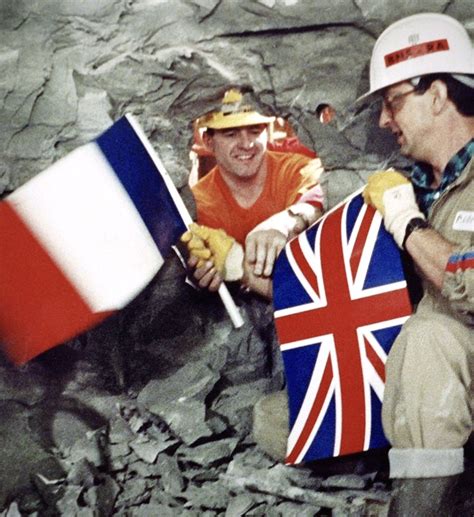 Emmanuel Macron C L Bre Les Ans Du Tunnel Sous La Manche Symbole De