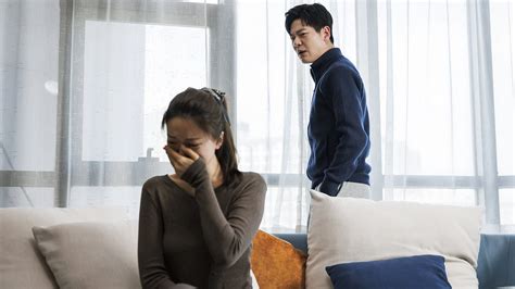 My fiancée told all her friends that I m not good at SEX am I wrong for dumping her over it