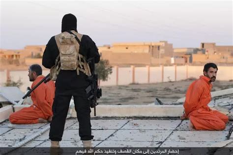 Isis Decapitate Spy By Tying Explosive Cord Around His Neck In