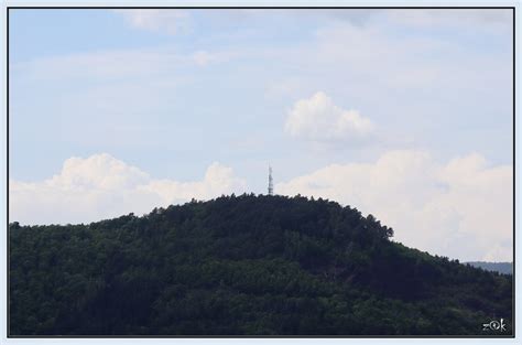 Puy De Gravenoire Vue De Montrognon Elisabeth G Z K Flickr