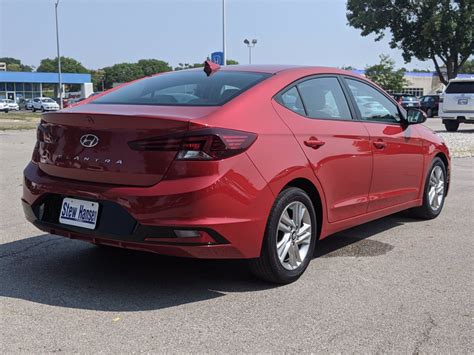 Pre-Owned 2019 Hyundai Elantra SEL FWD 4dr Car