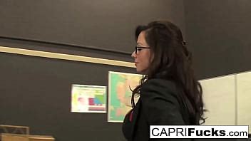 Hot Babes Have A Wild Threesome Xnxx