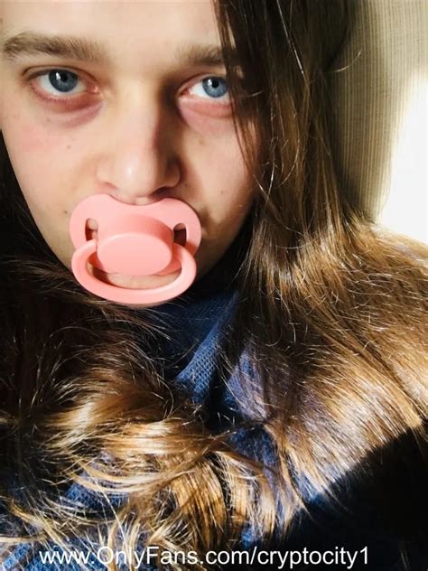 Chubby White Booty 5 Nude Pics XHamster