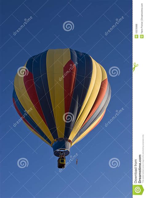 Ballon Multi Colored Do Ar Quente Foto De Stock Imagem De Desembarque