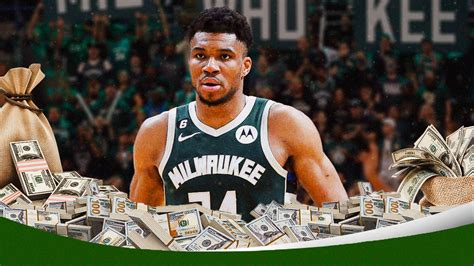 Giannis Antetokounmpo Bucks Agree To 3 Year 186 Million Contract