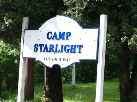 Camp Starlight Logo