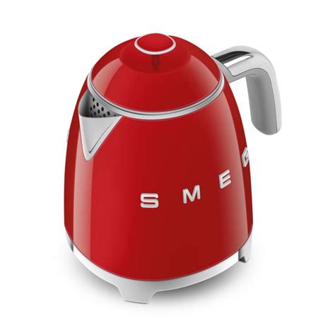 Smeg KLF05RDEU tetera eléctrica 0 8 L 1400 W Rojo