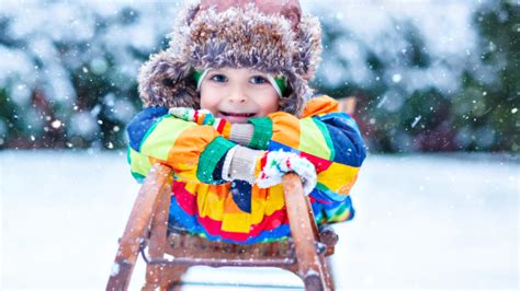 25+ Outdoor Winter Activities for Kids - Des Moines Parent