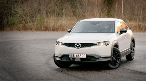 Test Av Mazda Mx 30 Sjelden Har Vi Så Sterke Meninger Om En Elbil Tuno