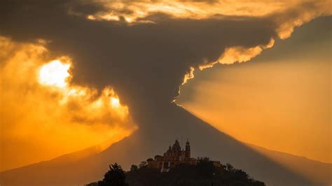 Volcán Popocatépetl Se Mantiene Activo Y Lanza Ceniza En Puebla