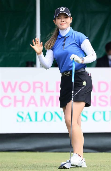 ボード「golf Outfits Women」のピン 女子プロゴルファー 女子 プロ ゴルフ 女子ゴルファー