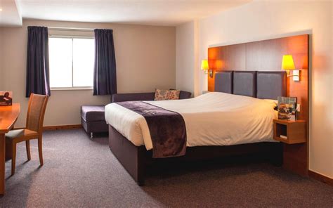 Premier Inn Northwich (Sandiway) Hotel - Hotels in Northwich CW8 2DN ...