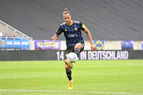 Neue Vorwürfe im Prozess gegen FCS Spieler Tobias Schwede liga3 online de