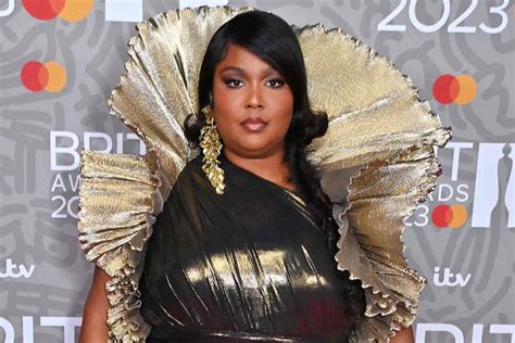 Lizzo Says Bananenbar Sex Show In Lawsuit Was Wild But Everyone Had