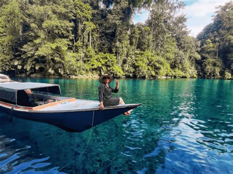 Wisata Hits Kalimantan Danau Labuan Cermin