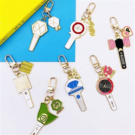 New Kpop Star Glow Stick Shape Metal Key Chain BTS NCT EXO GOT 7