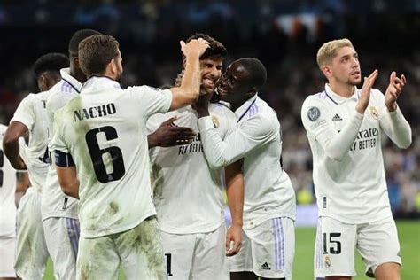 Champions League Late Goals Seal Win For Real Madrid Sevilla Held In