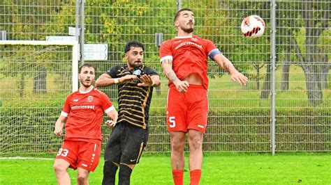 Fu Ball Verbandsliga Sv Fellbach St Rzt Wieder Der Spitzenreiter