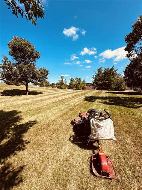 Right Hand Landscaping, LLC | Philadelphia PA