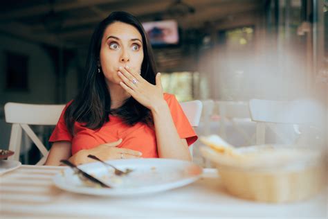 Difficoltà a digerire o dispepsia cosa e come mangiare per digerire