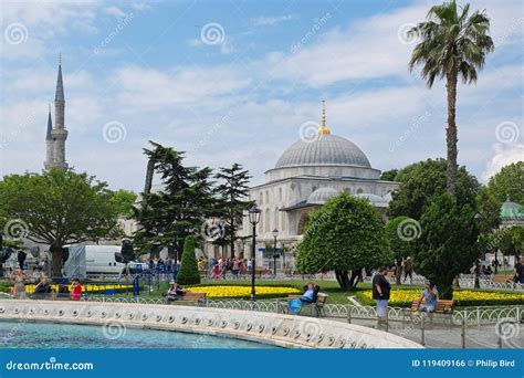 Exterior View of the Hagia Sophia Museum in Istanbul Editorial Photo ...