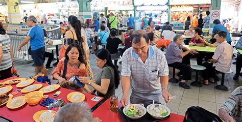 Beyond Michelin: Chinatown Street Food - Rediscover Singapore