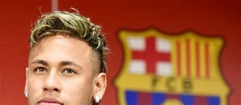 Transfert Neymar au PSG Grand buzz et petit démenti