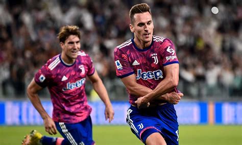 Vlahovic Milik Le Coppie Gol Che Hanno Fatto Sognare La Juve Video