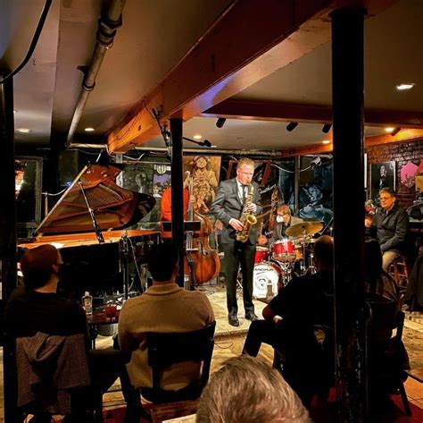 Les Meilleurs Bars Pour Écouter du Jazz à New York 2022