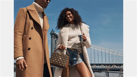 The Article MICHAEL KORS UNVEILS FALL 2021 MICHAEL MICHAEL KORS AND