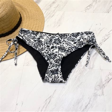 Saha Swim New Saha Black White Floral Swim Bikini Bottoms S Poshmark